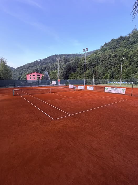 TENNIS